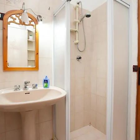 Rosalba House Mare *